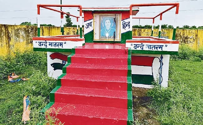 मुजफ्फरपुर : 38 दिनों के बाद बर्फ में मिला था प्रमोद का शव, चार में से तीन भाई सेना में