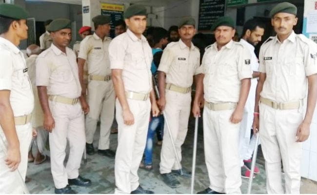 औरंगाबाद में मारे गये नक्सलियों की हुई पहचान, 24 घंटे बाद पहाड़ से उतारा गया शव