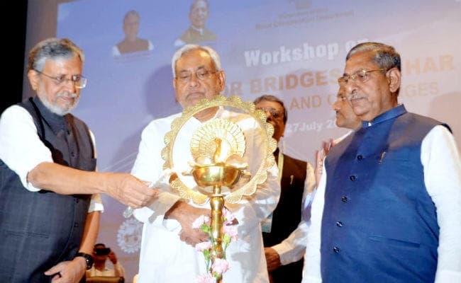 पुल का डिजाइन नदी का निर्बाध बहाव और बाढ़ का प्रभाव कम करनेवाला हो : सुशील मोदी