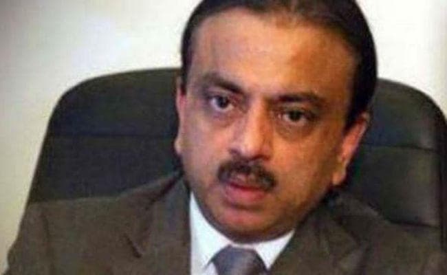 दिग्गज स्टील कारोबारी लक्ष्मी मित्तल के भाई को कम से कम एक महीना जेल में रहना होगा