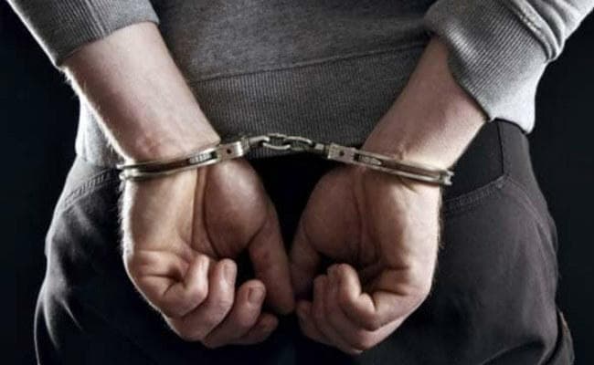 दहेज के लालची पति ने पत्‍नी के साथ मारपीट कर किया अप्राकृतिक यौन शोषण, गिरफ्तार