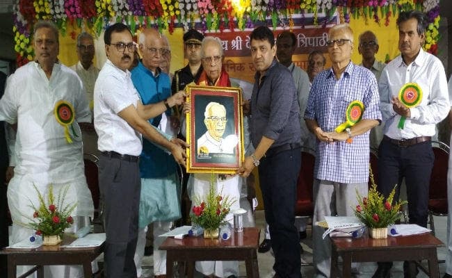 ‘डगर के साथी मुझे तुम याद रखना’ : राज्यपाल केशरीनाथ त्रिपाठी