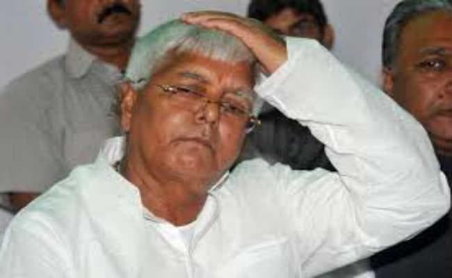 लालू को देख राजद नेता बोले, गिर रही है सेहत