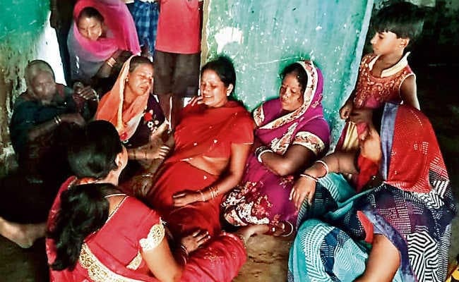 किसान की मौत का मामला : परिजनों ने कहा, बकाया राशि नहीं मिलने पर रिश्तेदारों से लिया कर्ज