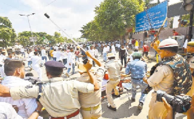 छात्र राजद का हंगामा, सात गिरफ्तार