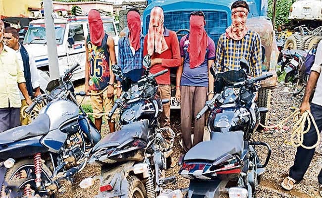 वाहन लूटने और छिनतई करने वाला अंतरजिला गिरोह पकड़ाया