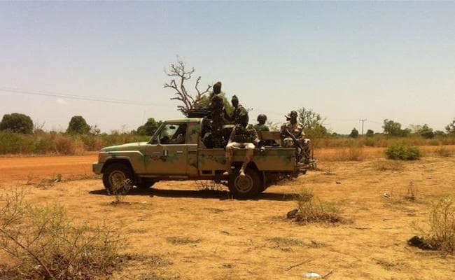 अंतिम संस्कार से लौट रहे 23 लोगों की हत्या