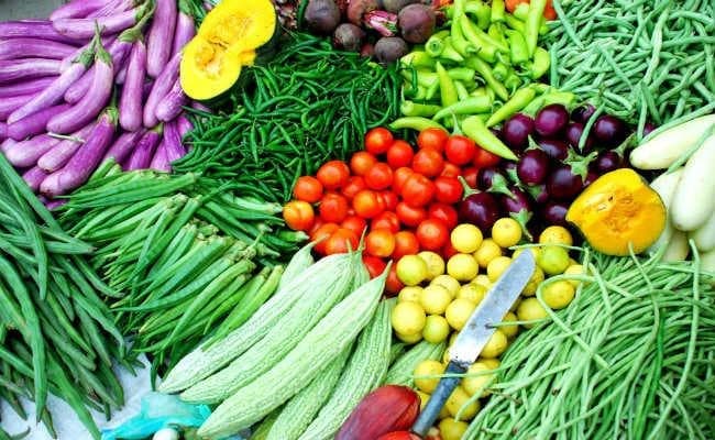 यमुना किनारे उगाई जा रही सब्जियों  से कैंसर का डर