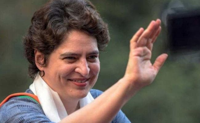 शशि थरूर ने कहा : प्रियंका गांधी के पास स्वाभाविक करिश्मा, पार्टी अध्यक्ष के लिए सबसे उपयुक्त