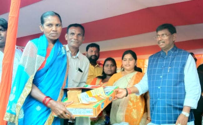 सदस्यता अभियान में शामिल हुए केंद्रीय मंत्री अर्जुन मुंडा, कहा- सबका साथ, सबका विकास सरकार का मूल मंत्र