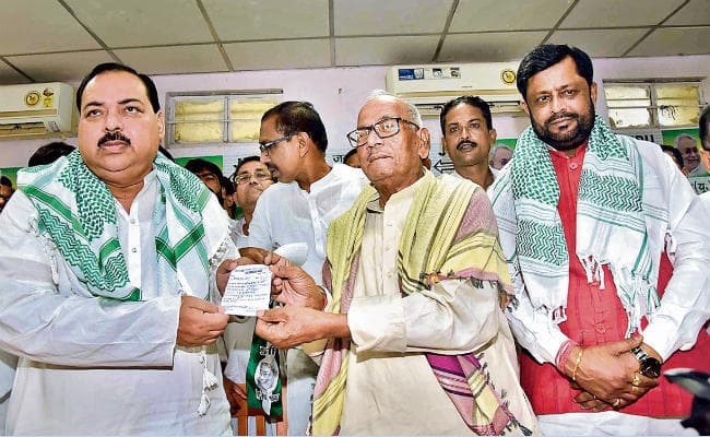 पटना : जदयू में शामिल हुए फातमी, कहा- नीतीश कुमार के कामों से प्रभावित होकर आया