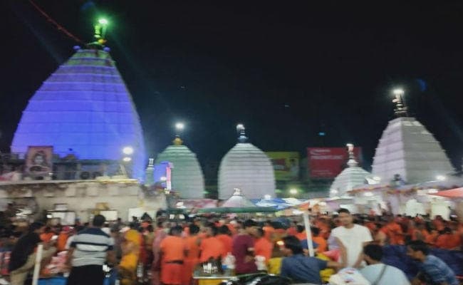 देवघर : सावन की दूसरी सोमवारी आज,बाबाधाम में उमड़ा भक्तों का जनसैलाब, सुरक्षा चाकचौबंद