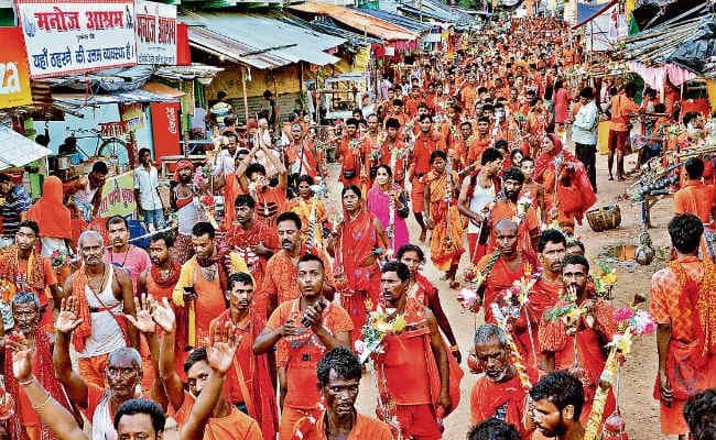 देवघर : डेढ़ लाख भक्त पहुंचे बाबाधाम, आज सोमवारी व प्रदोष का संयोग