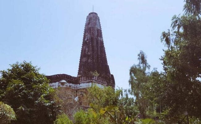 पाकिस्तान में बंटवारे के बाद पहली बार खुला 1,000 साल पुराना मंदिर