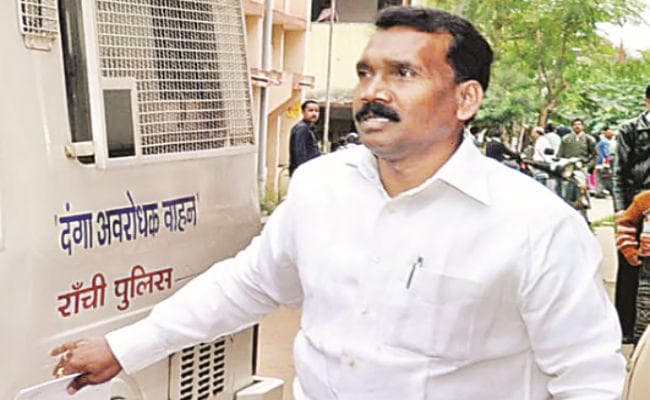 मनी लाउंड्रिंग मामला: कोड़ा सहित 15 पर 3633 करोड़ के आरोप गठित