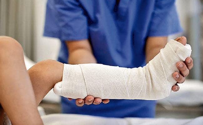 ऑस्टियोजेनेसिस इम्परफेक्टा रोग में छींकने से भी टूट जाती हैं हड्डियां