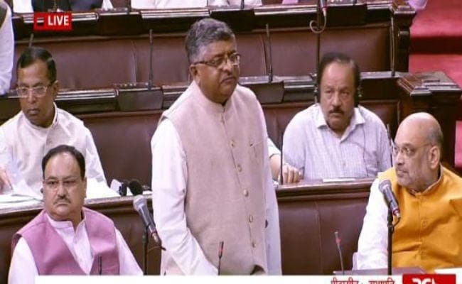 ट्रिपल तलाक : रविशंकर प्रसाद ने कहा, दहेज के खिलाफ जब कानून आया, तब पति के जेल जाने की चिंता क्यों नहीं हुई?