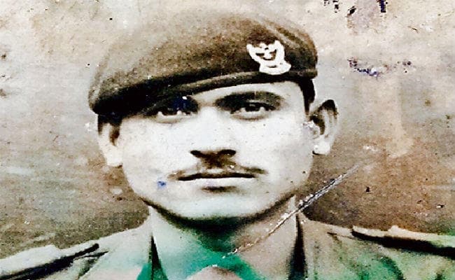 दानापुर : खंभे से टकरायी पुलिस जीप गृहरक्षक की मौत, छह जख्मी