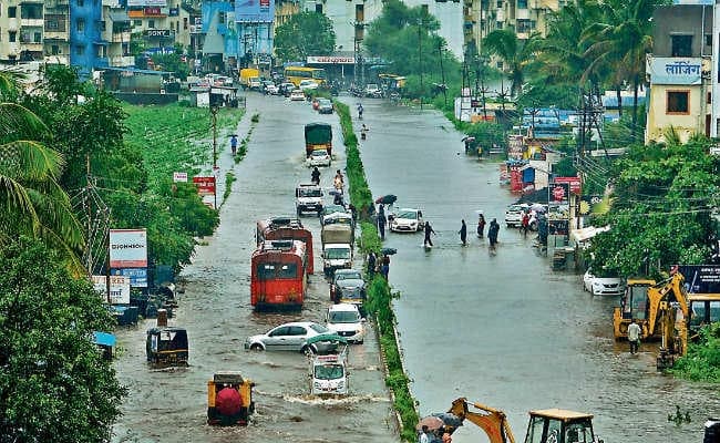 इन छह राज्यों में भारी बारिश की चेतावनी, मुंबई में रेड अलर्ट