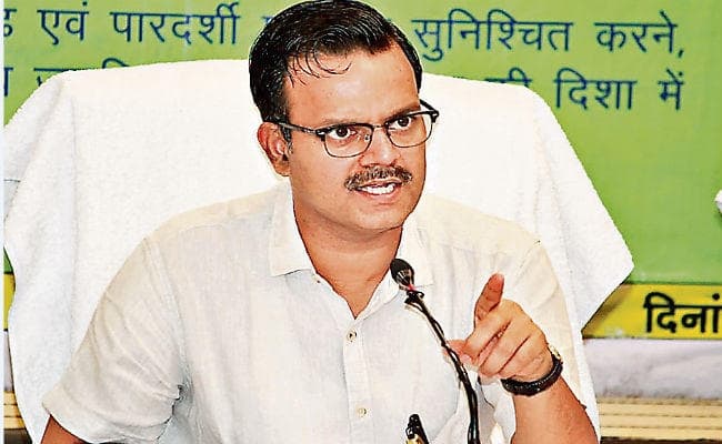 रांची : सुनील वर्णवाल ने दी हिदायत, सामुदायिक उपयोग की जमीन का नहीं हो निजी इस्तेमाल