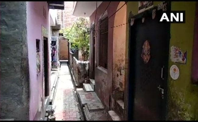 भारत में ‘पाकिस्तान वाली गली’, नहीं मिल रही कई सरकारी सुविधाएं