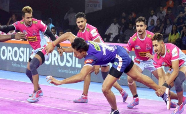 प्रो कबड्डी : जयपुर पिंक पैंथर्स ने हरियाणा स्टीलर्स को हराया