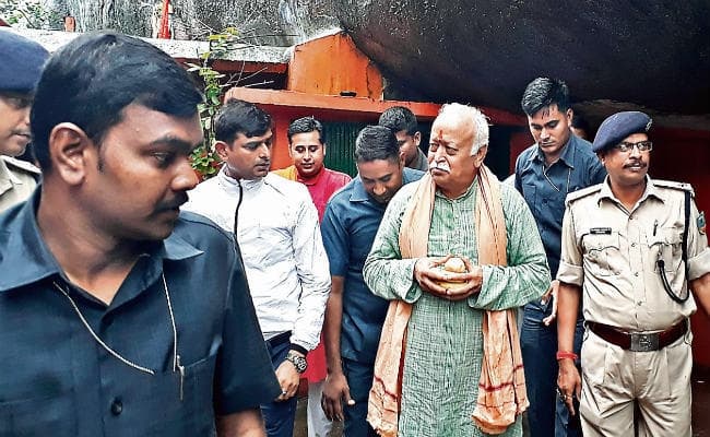 सिमडेगा के रामरेखा धाम पहुंचे आरएसएस प्रमुख मोहन भागवत, कहा -भारत को विश्व गुरु बनाने के लिए संगठित होना होगा