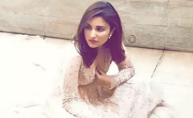 ब्रेकअप को दर्द झेल चुकी हैं परिणीति चोपड़ा, बोलीं - बुरी तरह टूट गई थी