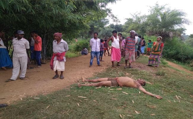 झारखंड : घर में सेंधमारी कर रहे एक चोर को भीड़ ने पीट-पीट कर मार डाला, पंजाब में भी दर्ज था मामला,VIDEO