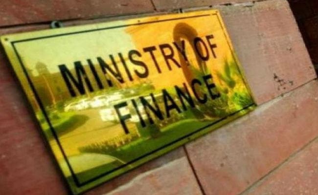 वित्त मंत्रालय ने RBI के डिप्टी गवर्नर के लिए आवेदन आमंत्रित किये, विरल आचार्य के इस्तीफे से खाली है पद