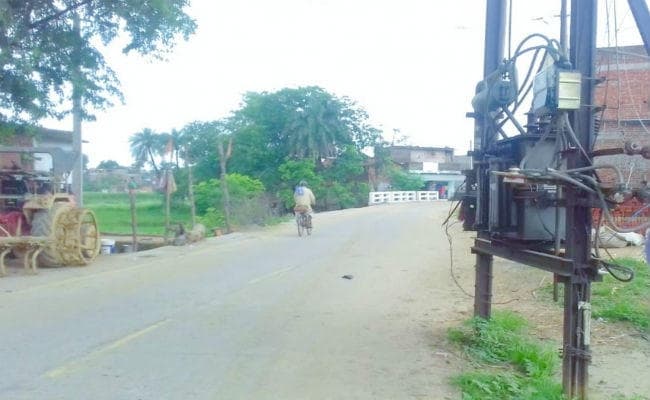 बरेली में अब फ्री में बदले जाएंगे खराब ट्रांसफार्मर, जेई को 8 घंटे में टेक्निकल समस्या की देनी होगी रिपोर्ट