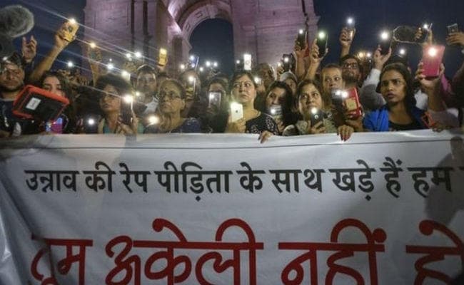 उन्नाव मामला : हरकत में आयी उप्र पुलिस, तीन कांस्टेबल निलंबित, दूसरे वकील को मिली सुरक्षा