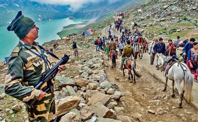 कश्‍मीर में आतंकी साजिश: अलर्ट पर भारतीय सेना, बोले राज्यपाल-अफवाहों पर न दें ध्‍यान