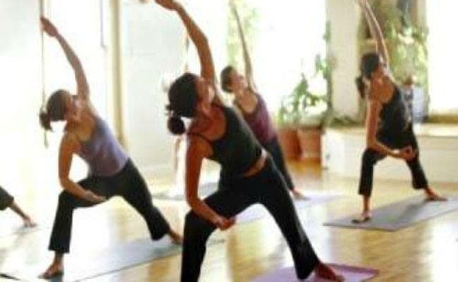 एरोबिक और जुंबा क्लास को लेकर क्रेजी फीमेल फिटनेस का डांस