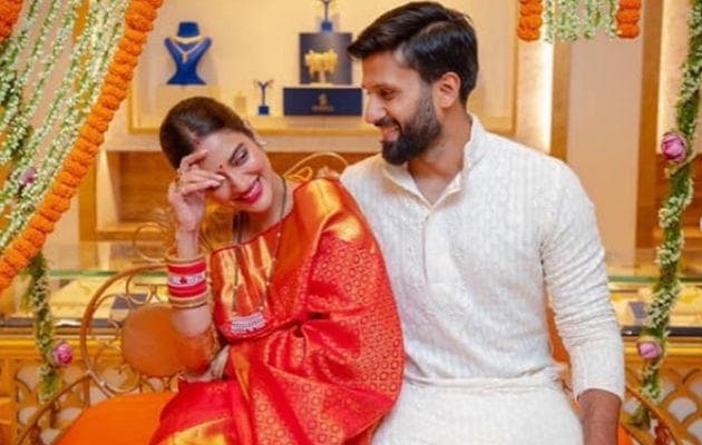 PHOTOS: नुसरत जहां की पहली हरियाली तीज, चंदेरी सिल्क साड़ी में दिखीं बेहद खूबसूरत