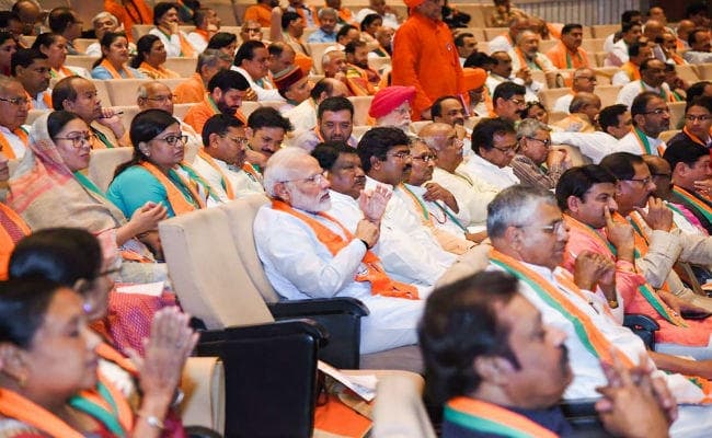 जब भाजपा सांसदों की कार्यशाला में पीछे जाकर बैठ गए प्रधानमंत्री मोदी