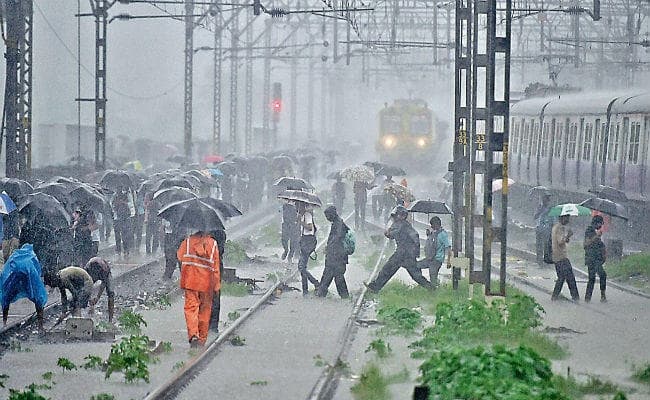 मुंबई में जानलेवा बारिश, आज इन राज्यों में हो सकती है भारी बारिश, बिहार-झारखंड में चार दिनों तक बारिश के आसार