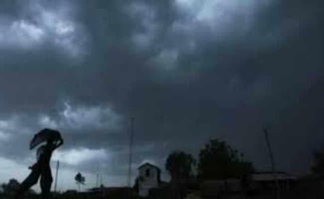 बंगाल की खाड़ी में बन रहा निम्न दबाव का क्षेत्र, आज से पांच दिनों तक भारी बारिश की चेतावनी