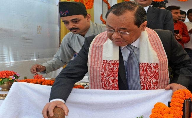 बोले CJI - मौजूदा वक्त में कुछ लोगों और समूहों का आक्रामक व्यवहार देखने को मिल रहा