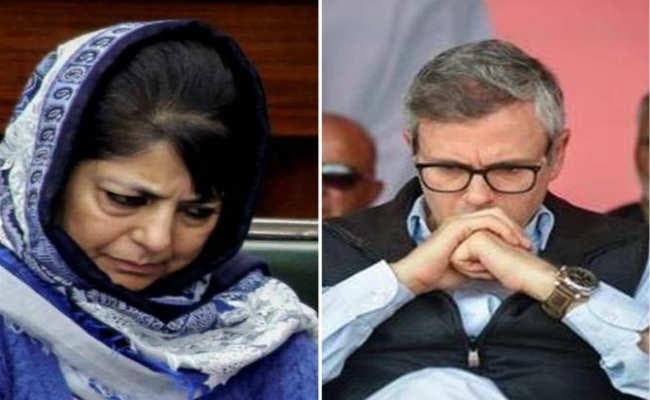 जम्मू कश्मीर : महबूबा, उमर घर में नजरबंद, कांग्रेस, माकपा नेताओं ने गिरफ्तारी का किया दावा