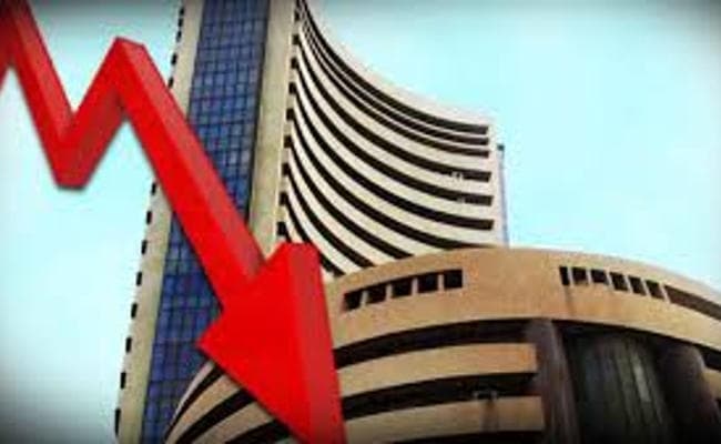 कश्मीर पर बड़े फैसले की आशंका से सहमा शेयर बाजार, सेंसेक्स 532 अंक गिरा