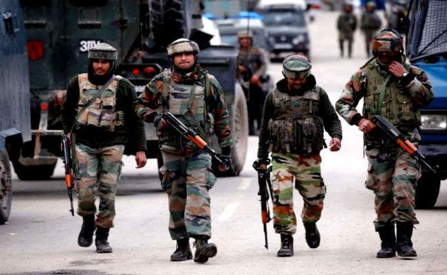 #Article370 घाटी में 8 हजार अतिरिक्त जवान तैनात, छात्रों की सुरक्षा का विशेष निर्देश