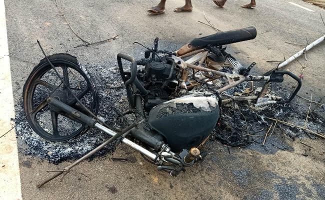 खूंटी : अड़की के बडानी गांव के पास माओवादियों ने की दो व्यक्तियों की हत्या