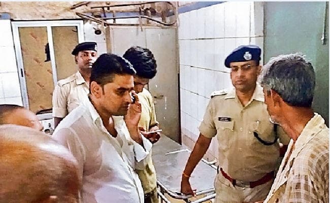 भोजपुर में मुखिया की गोली मार हत्या, मेडिकल टीम गठित कर कराया गया पोस्टमार्टम, एक आरोपित गिरफ्तार