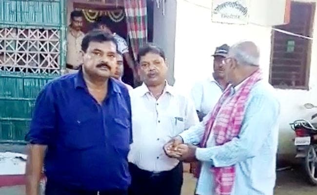 सुपौल : 15,000 रुपये घूस लेते त्रिवेणीगंज के अचलाधिकारी गिरफ्तार, लगान की रसीद के लिए मांगी थी घूस