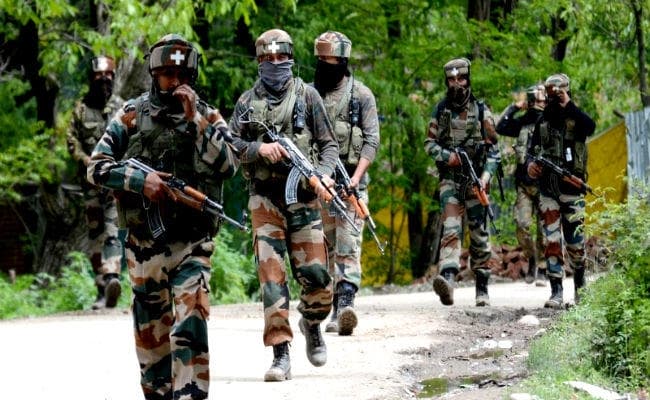 जम्मू-कश्मीर: घाटी में आतंकियों की घुसपैठ की कोशिश को भारतीय सेना ने किया नाकाम, एक जवान घायल