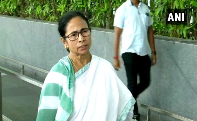 #Article370: केंद्र के फैसले पर बोलीं ममता बनर्जी- मैं बिल का समर्थन नहीं करती ना ही पक्ष में मतदान कर सकती हूं