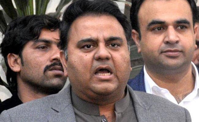 #Article 370 : पाकिस्तान के मंत्री ने भारत को दी धमकी - हम युद्ध से नहीं डरते