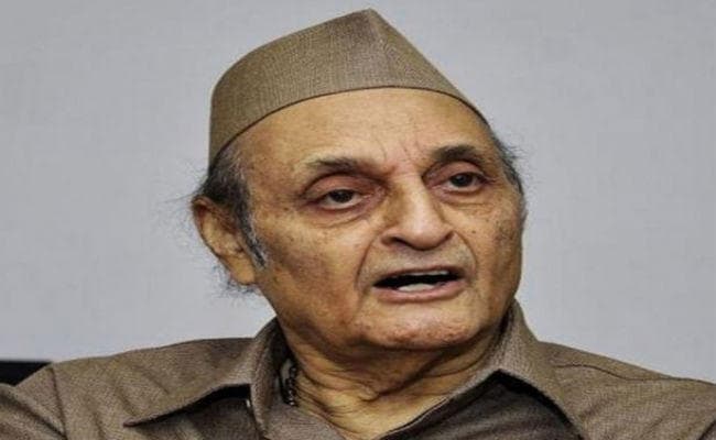 आर्टिकल 370 हटाने पर दो हिस्‍सों में बंटी कांग्रेस, सिंधिया के बाद वरिष्ठ नेता कर्ण सिंह ने किया समर्थन