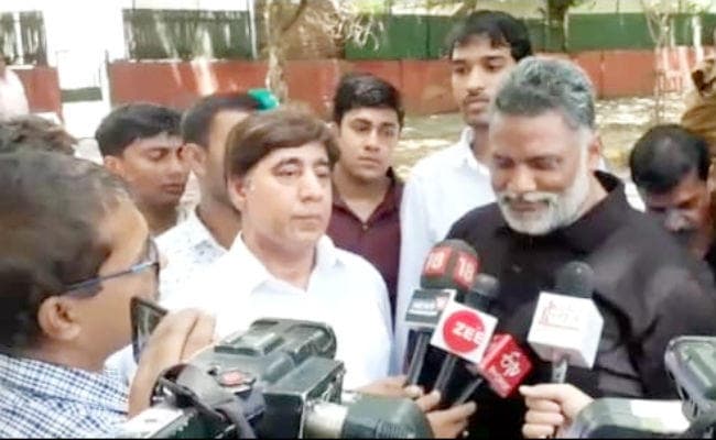 किंग महेंद्र के बेटे रंजीत शर्मा ने जन अधिकार पार्टी के साथ किया प्रदर्शन, पिता पर लगाया बड़ा आरोप, कहा...